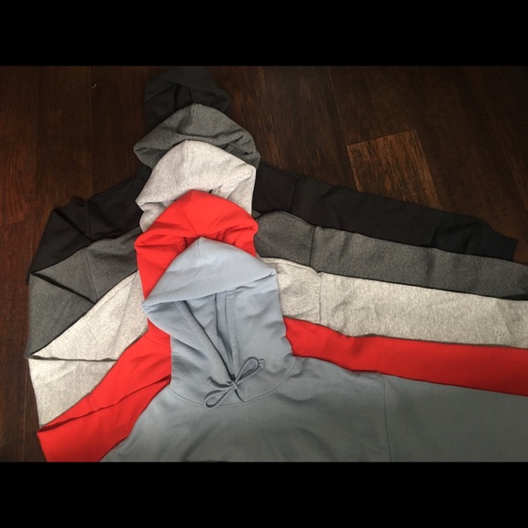 Aritzia Tna Super Crop Hoodie - Picture 4 of 6